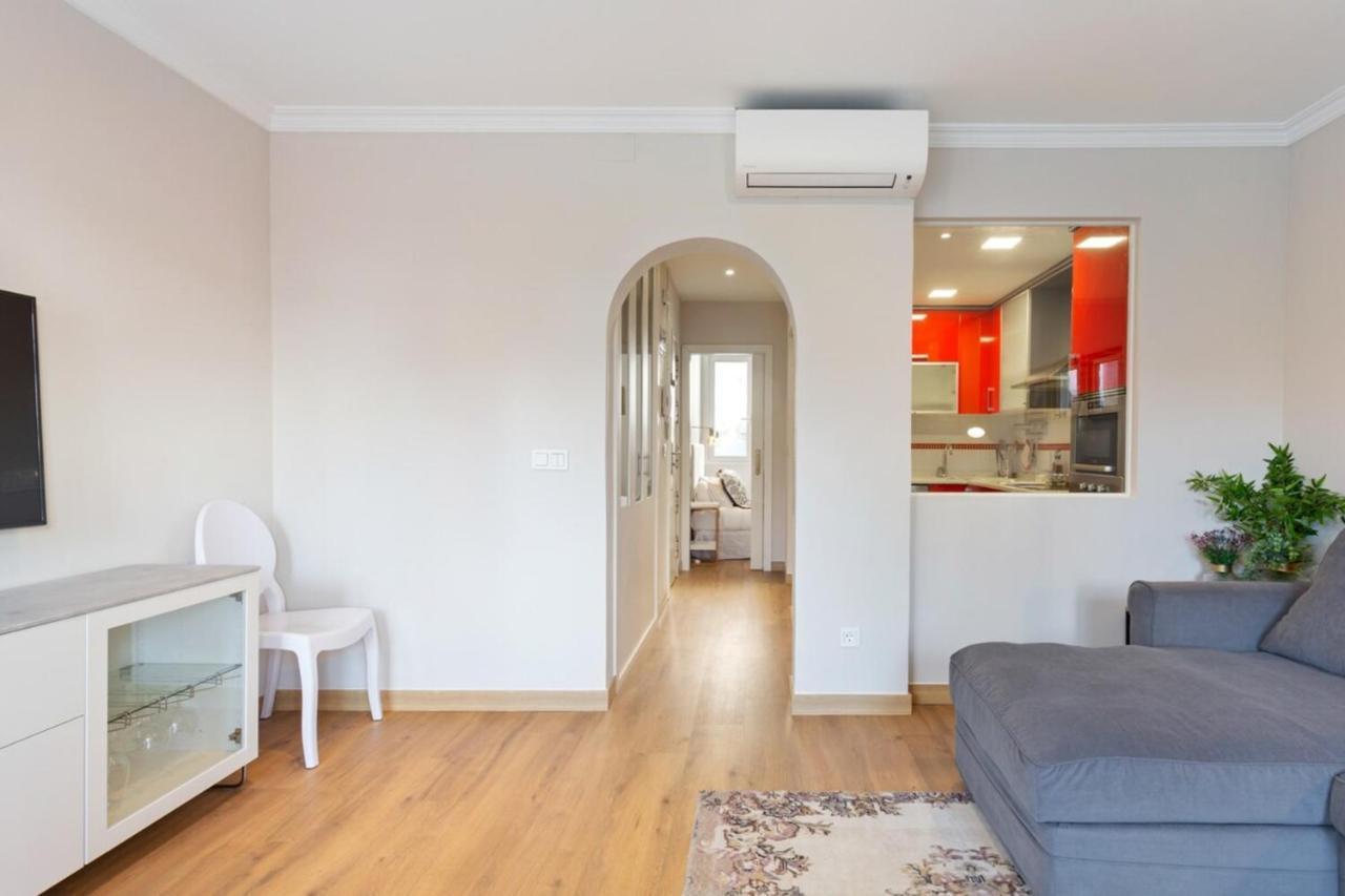 Elegant 1 Bedroom Apartment In The Heart Of Centro Madrid Esterno foto