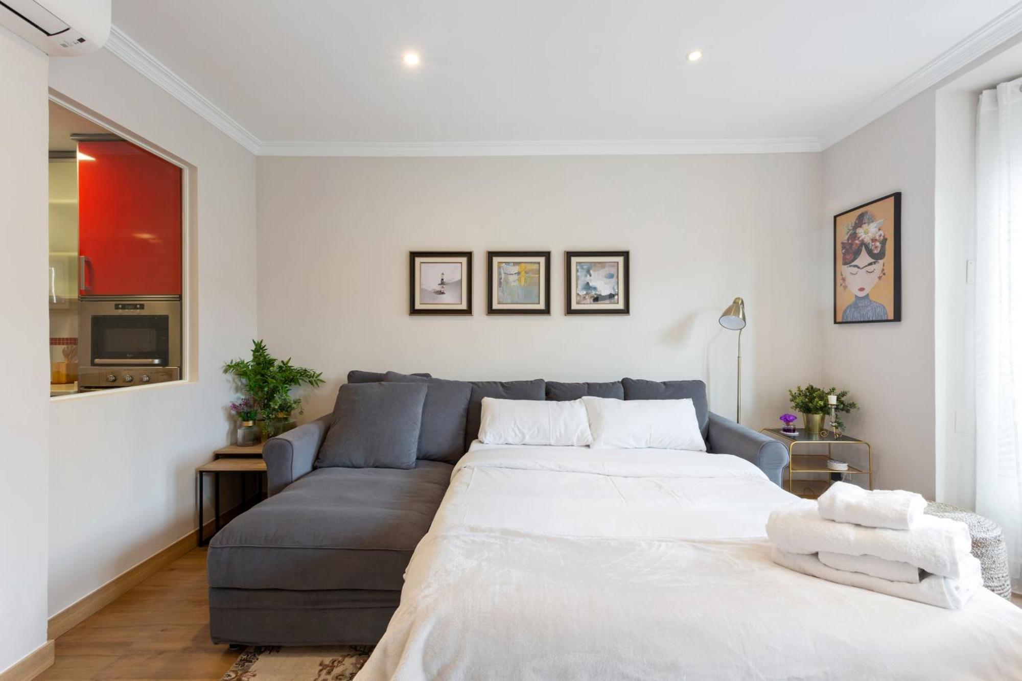 Elegant 1 Bedroom Apartment In The Heart Of Centro Madrid Esterno foto