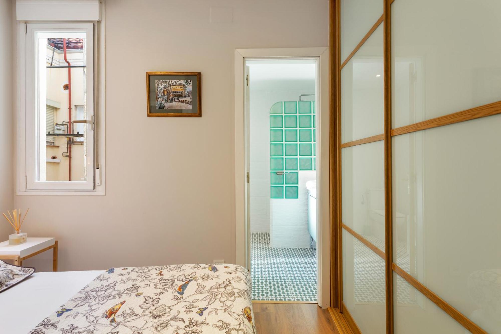 Elegant 1 Bedroom Apartment In The Heart Of Centro Madrid Esterno foto