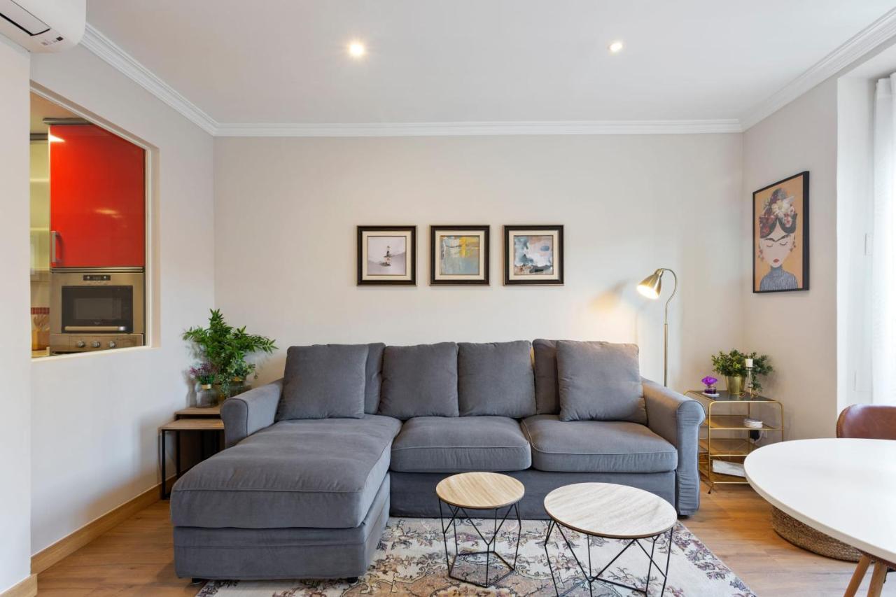 Elegant 1 Bedroom Apartment In The Heart Of Centro Madrid Esterno foto